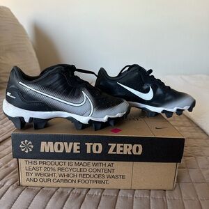 Boys’ Alpha Hurache 4 Baseball Cleats